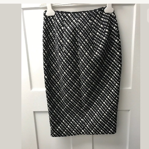 Express Stretch High Waist Pencil Skirt Black/Wht - Picture 4 of 8
